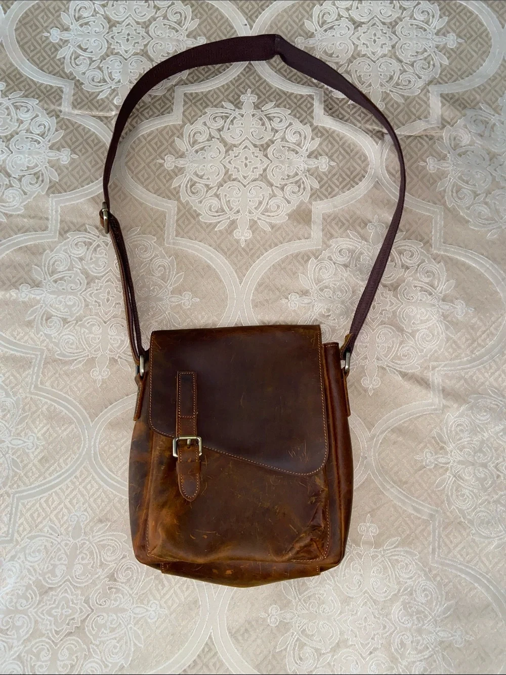 Vintage-Style Brown Leather Messenger Bag with Buckle Strap
